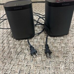 2 SONOS PLAY: 1 Speaker System - Black